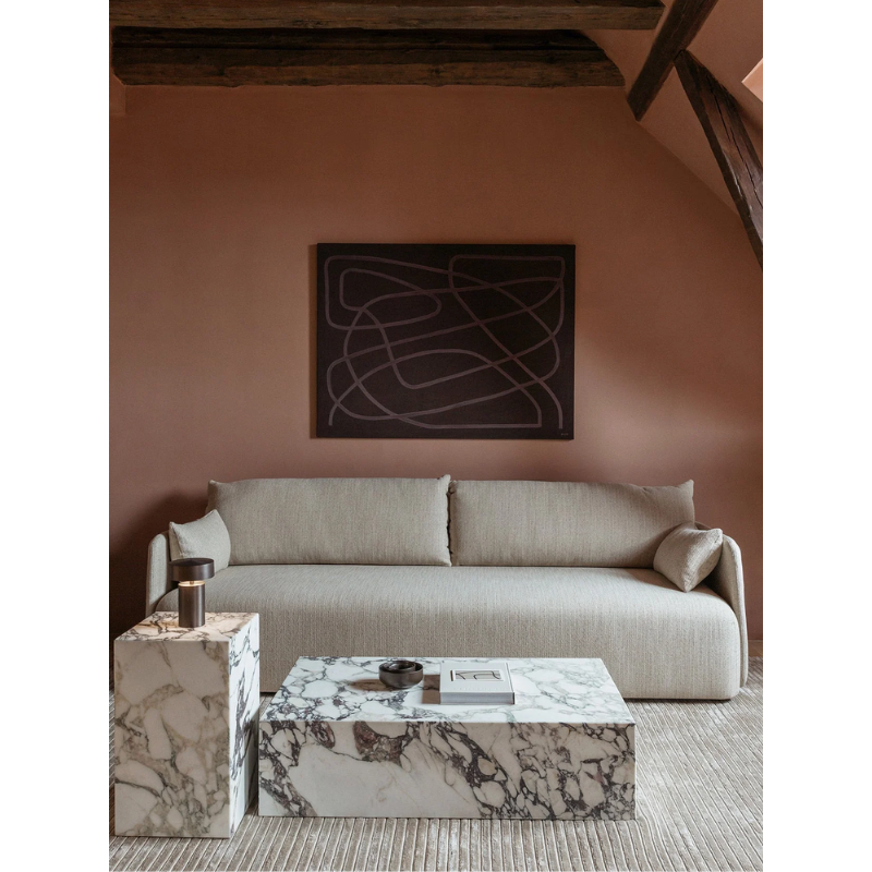 Audo marble plinth low and high in calacatta marble