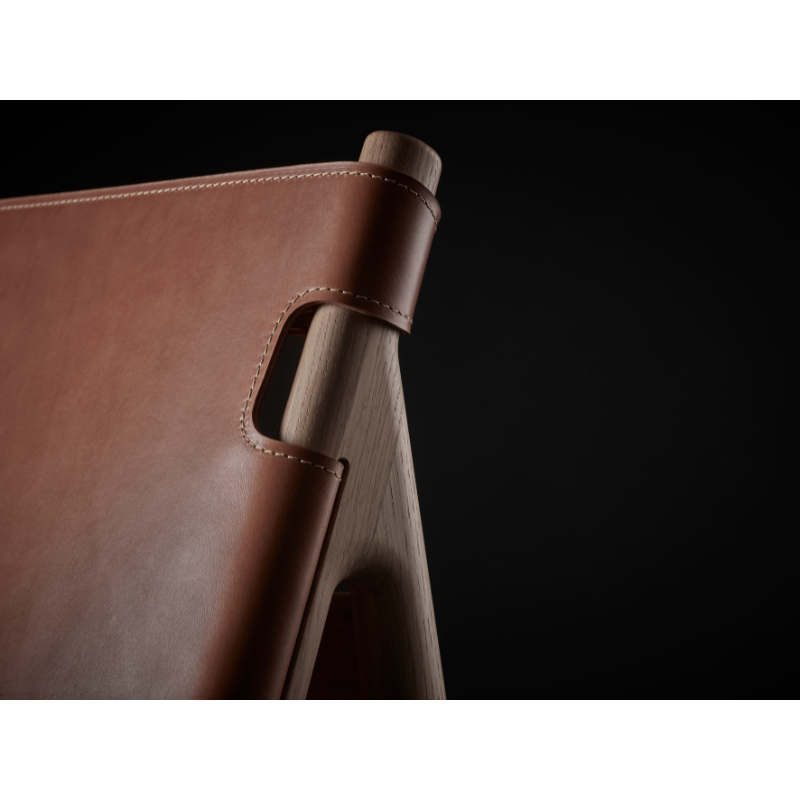 The Hunter Lounge Chair from Eikund of Norway highlighting the seat.