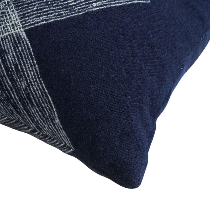 The Linear Diamonds Cushion from Ethnicraft up close.