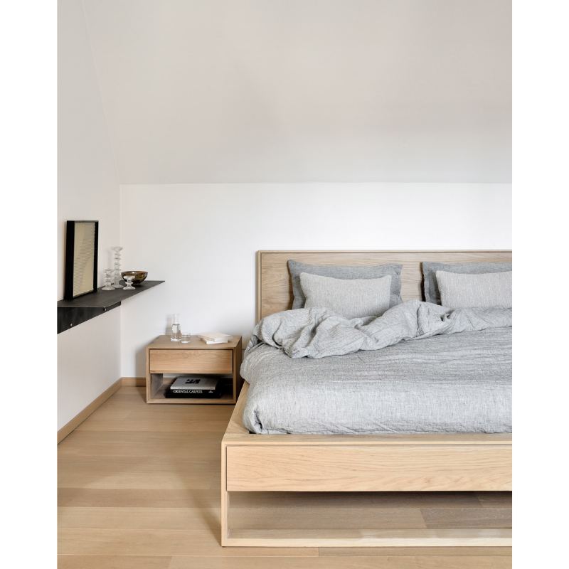 Inspired by our Nordic range we developed Nordic II, a bedroom collection that combines elegant lines with the purity of solid wood. With top-quality material and timeless design, it is built to last for many years.