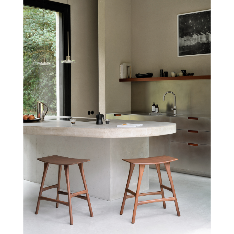 Osso is one of our most popular designs because of its versatility. The height of this solid wood counter stool adds yet another option to its wide array of possibilities - as an elegant and sturdy kitchen stool for example.