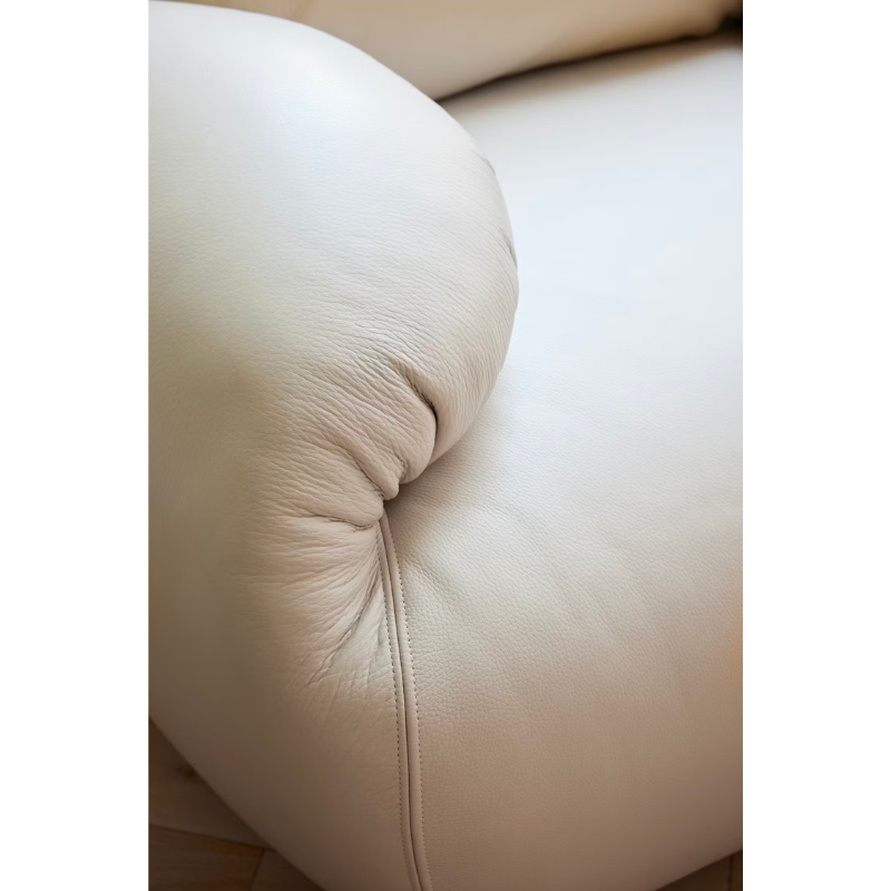 The Luva Modular Armchair presents timeless beauty in an inventive form. Fold up, down, or reconfigure as you please. Created by designer Gabriel Tan, Luva is a case study for probing at the intersections of art, design, and culture. The chair's elemental form is inspired by the soft-rolled tops of Japanese futons and the padded tactility of a boxing glove.