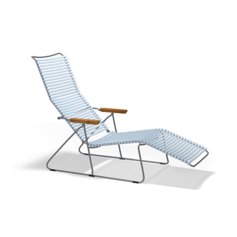 CLICK Sunlounger. The adjustable backrest, is shaped to fit your body perfect in its different positions. The curves make the Sunlounger very sculptural. Sit down, find your position and enjoy.
