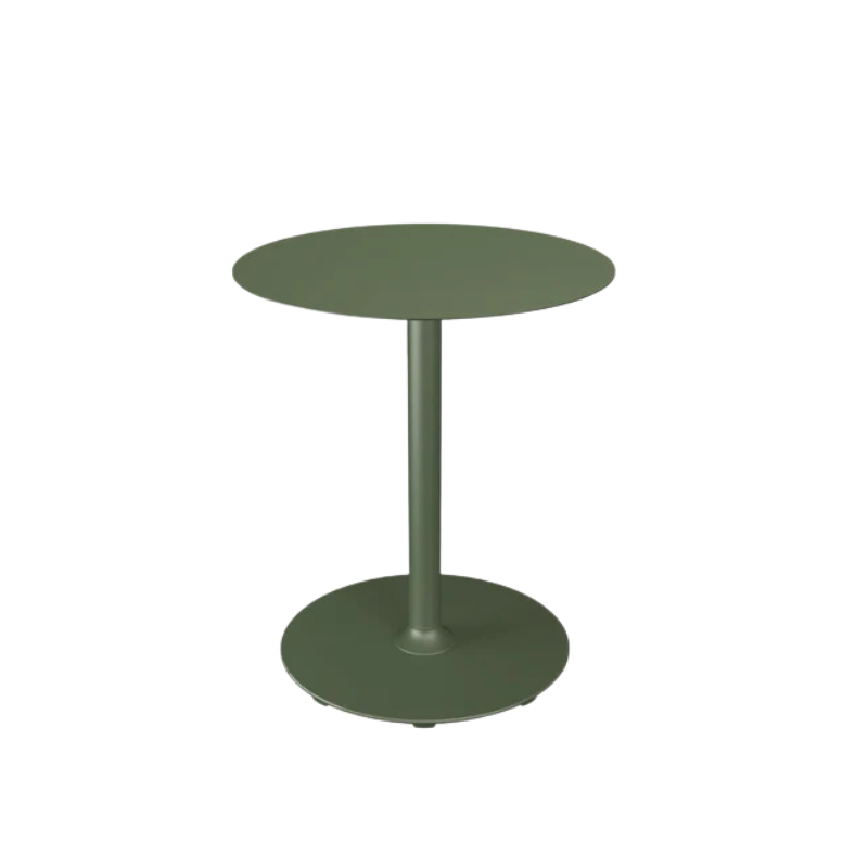 PICO is a collection of café tables ideal for various settings, whether indoors or outdoors, in private or public spaces.