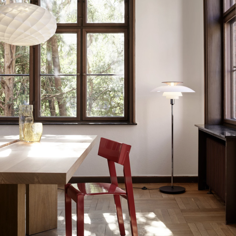 The PH 80 from Louis Poulsen in a dining room.