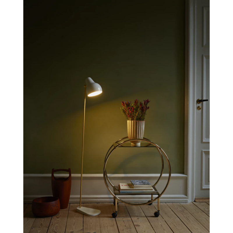 The VL38 Floor from Louis Poulsen in a lounge.