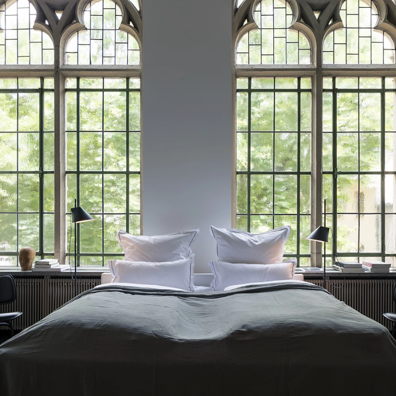 The Yuh Floor from Louis Poulsen in a guest room.