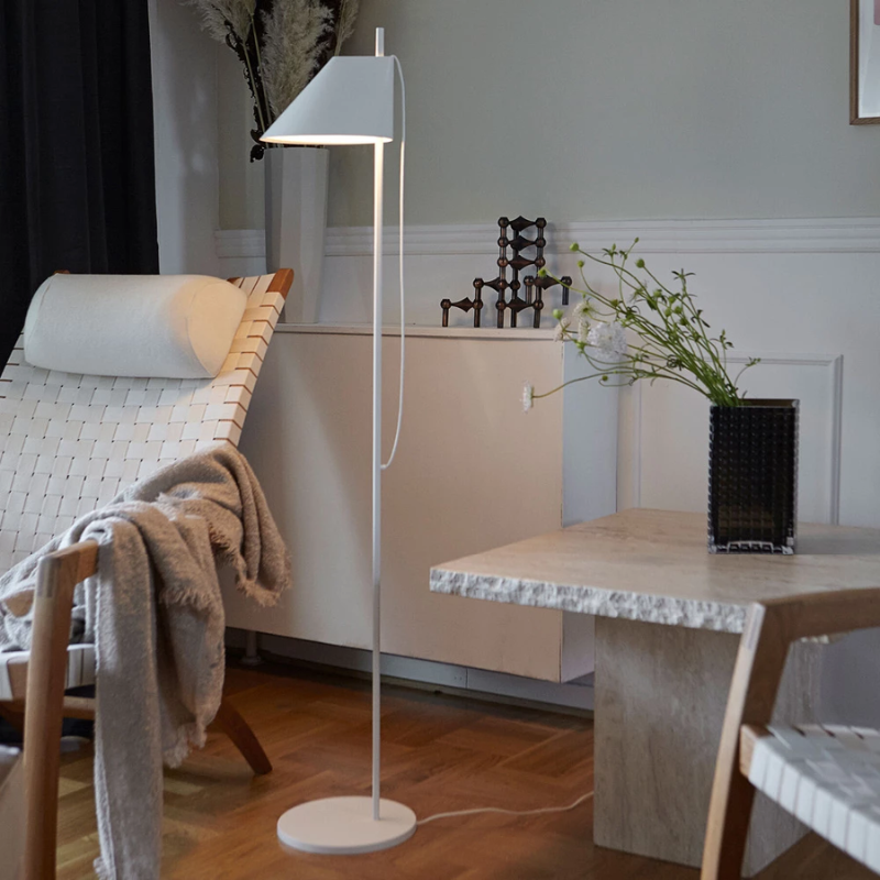 The Yuh Floor from Louis Poulsen in a lounge.