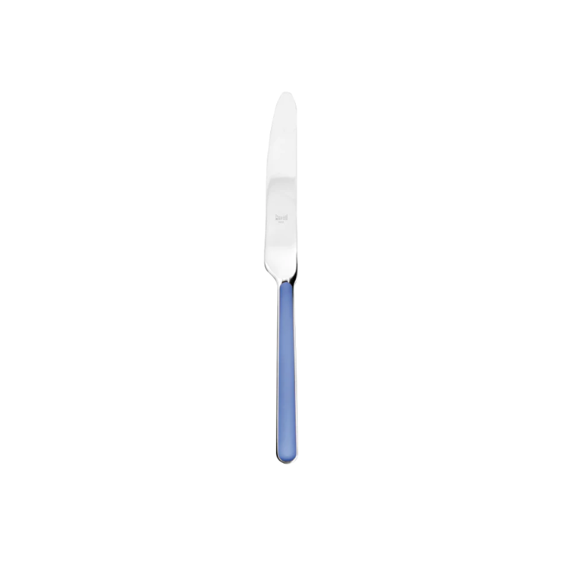 The Fantasia Dessert Knife from Mepra in lavender.
