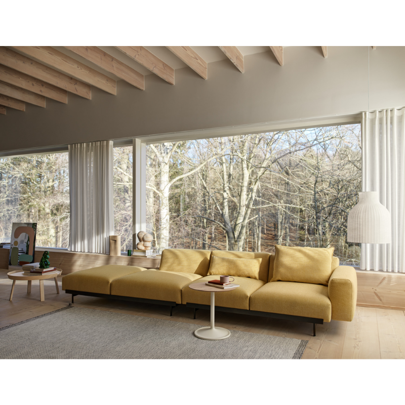 The Soft Side Table is both subtle yet characterful with its softened surfaces and understated functionalities. The soft and user-friendly interaction with the table is enhanced by the gentle grove under the tabletop, making it easy to move around.