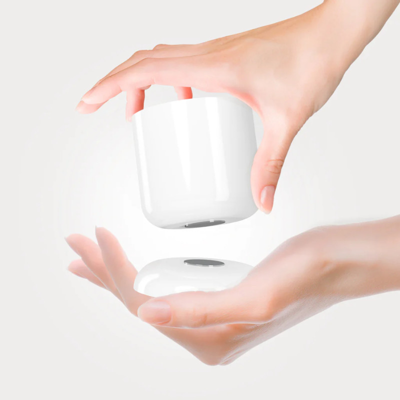 The Totem Mini Kit from Pablo Designs being put together by magnets.