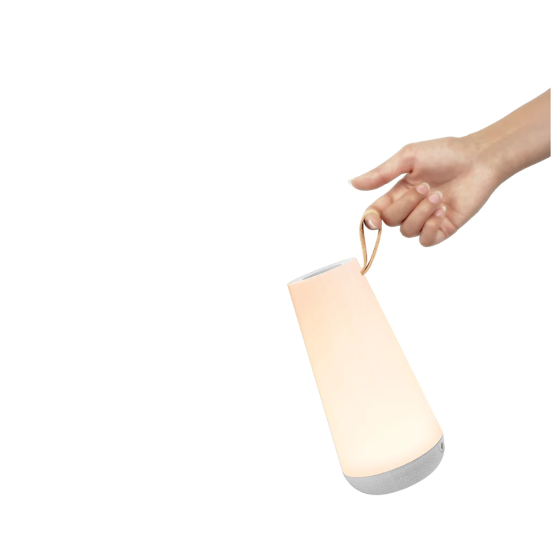 Invoking the primal symbol of the lantern and the warmth of a campfire, UMA Mini is the perfect centerpiece for social gatherings at home, restaurant lounges, and any outdoor setting.