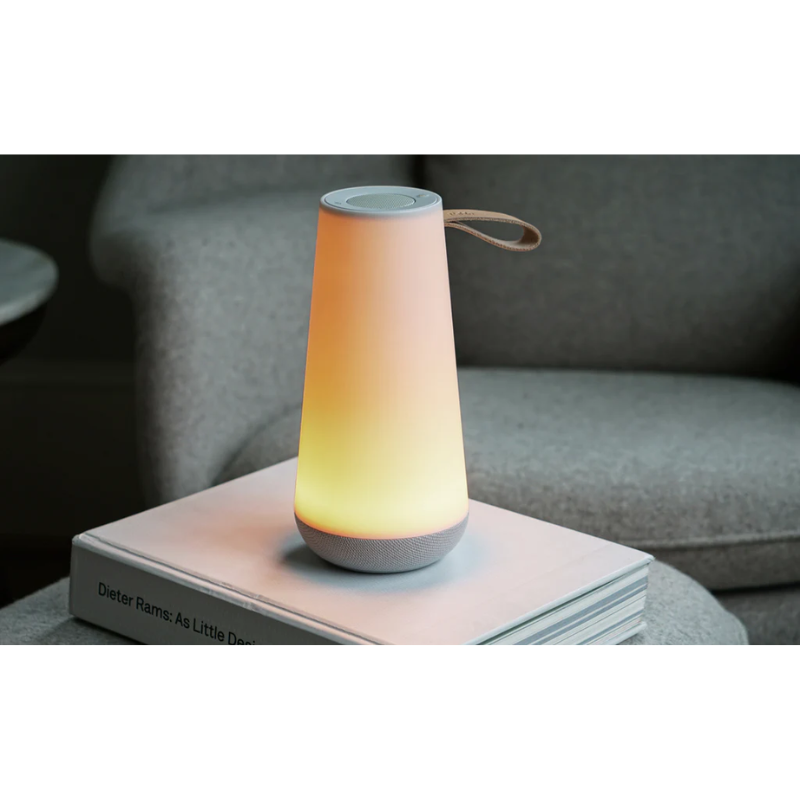 Invoking the primal symbol of the lantern and the warmth of a campfire, UMA Mini is the perfect centerpiece for social gatherings at home, restaurant lounges, and any outdoor setting.