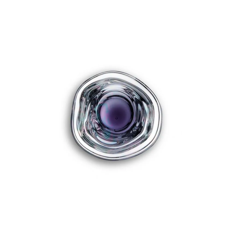 Tom Dixon's Melt is a beautifully distorted pendant in a modern Copper, Gold, Smoke and Chrome finishes and matching ceiling canopies. Featuring our integrated LED module, this ceiling light creates a mesmerizing melting hot-blown glass effect when on and a mirror-finish effect when off. Made in Germany using a high tech manufacturing technique to achieve the perfect melted orb.