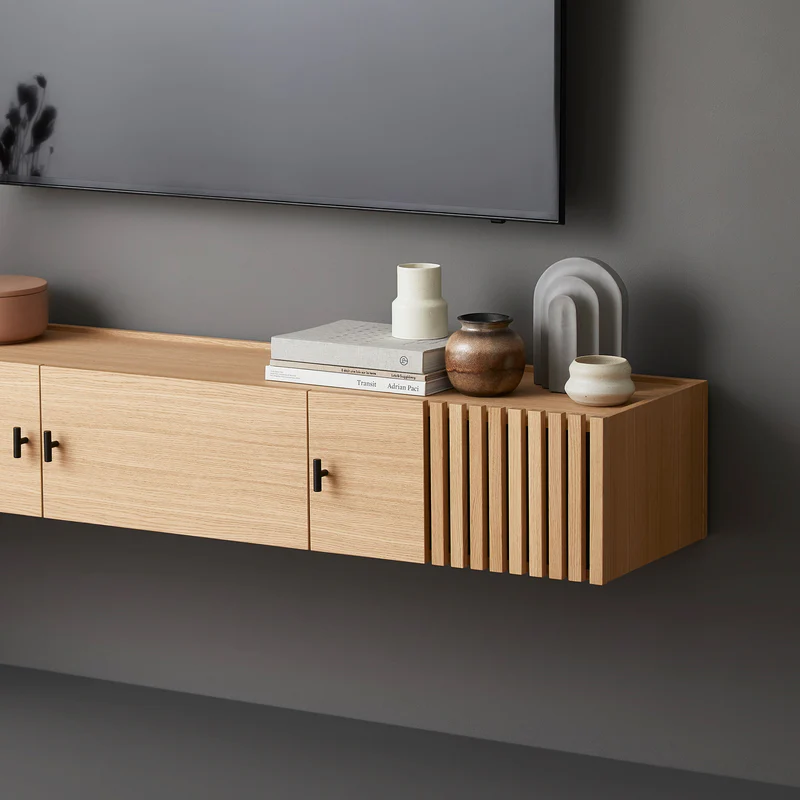 Together with a row of books Arkiv forms a small graphic ensemble of arches and blocks. Inspired by the function and aesthetic of the classic architectural arches and columns. With its vivid shape, the bookend catches the light and throws harmonious shadows revealing a fascinating and delightful piece to the eye. Lean your favourite books against Arkiv, lay it horizontal to function as a paper press or use it as a decorative piece of art.