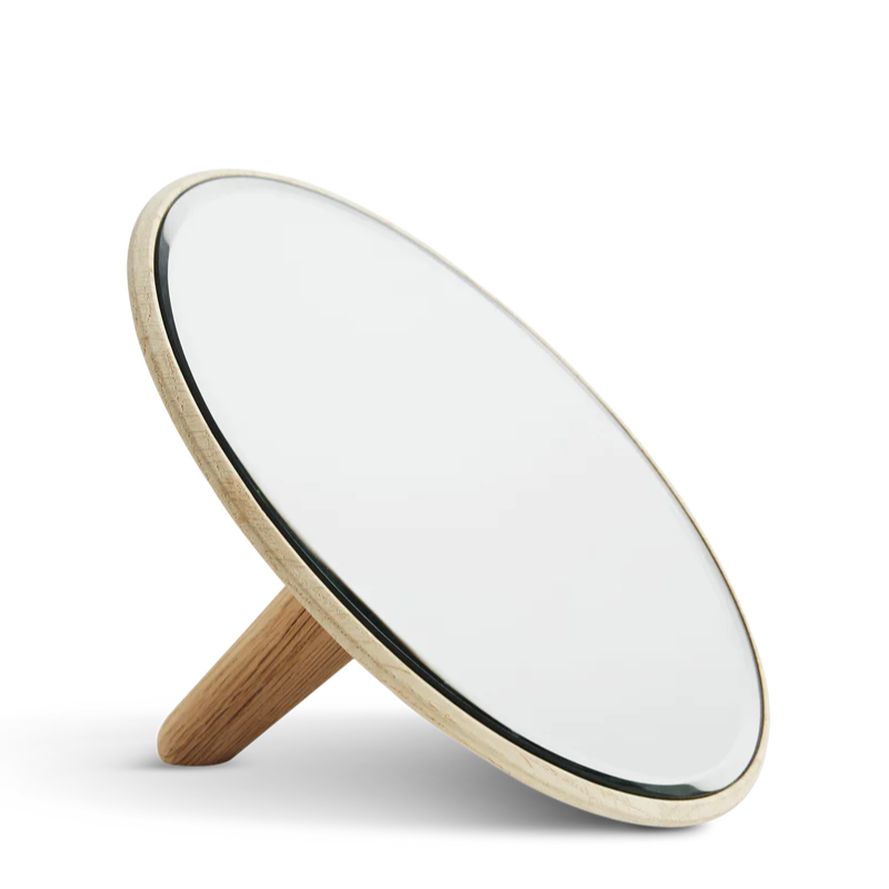 The Mirror Barb from Woud with the handle.