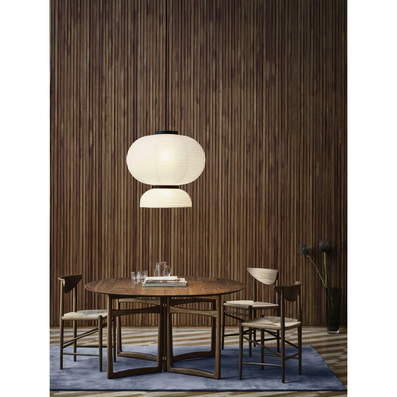 The Formakami JH5 Pendant Light from &Tradition in a residential setting.