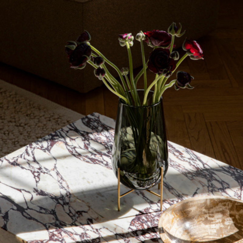 The Echasse Vase from Audo Copenhagen in a living space.