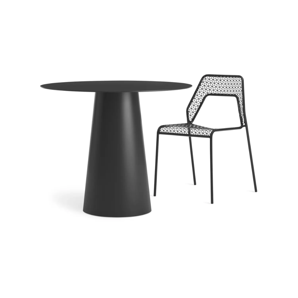Circula Outdoor / Indoor Dining Table by Blu Dot 36-inch table in black with Hot Mesh Outdoor Dining Chair.