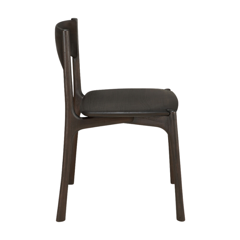 The PI Dining Chair without Armrest by Ethnicraft from the opposite side.