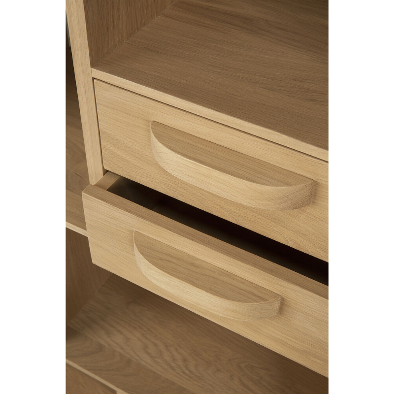 The Pirouette Rack from Ethnicraft in detail.