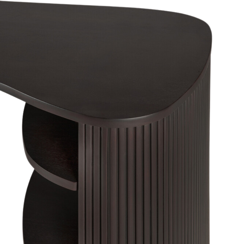 The Roller Max Desk by Ethnicraft from the edge close-up.