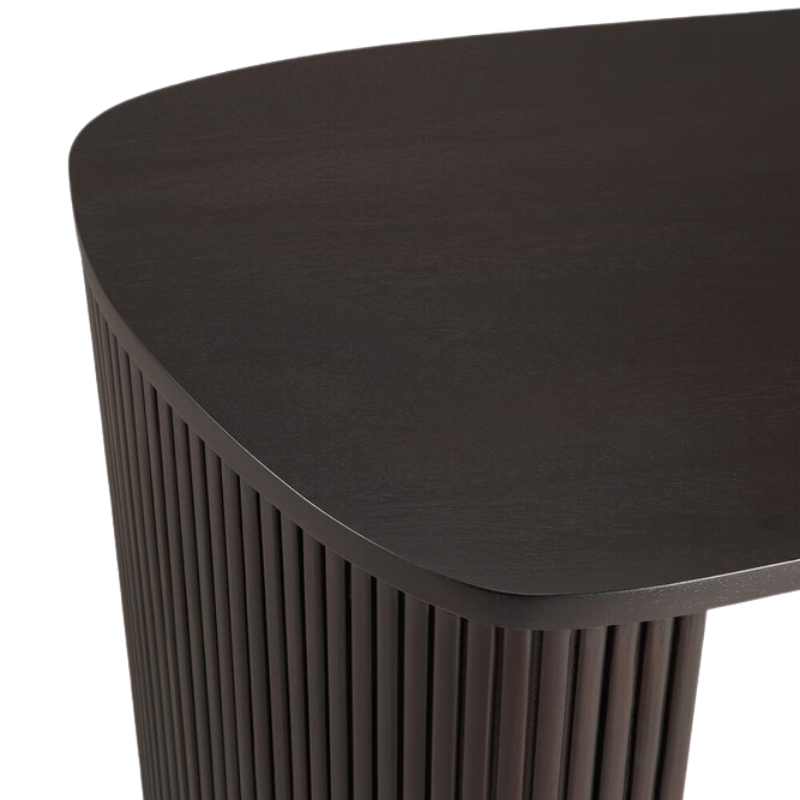 The Roller Max Desk by Ethnicraft with the tabletop detail.