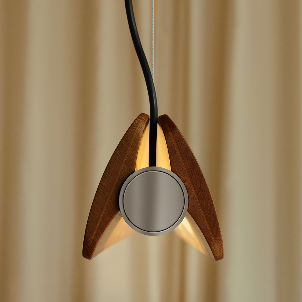 Close up of the Seki-Han Linear Pendant by FLOS.