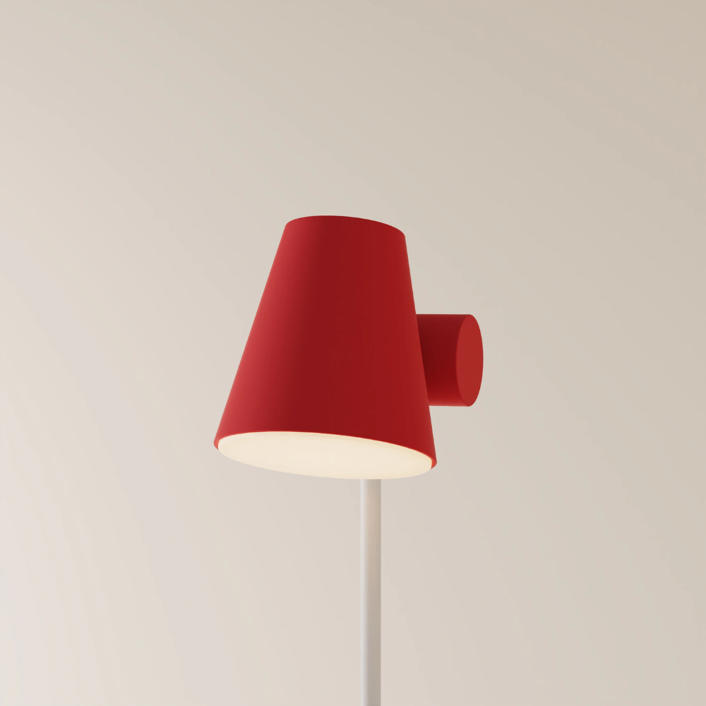 The canyon Aim Floor Light from Gantri with the white rod option.