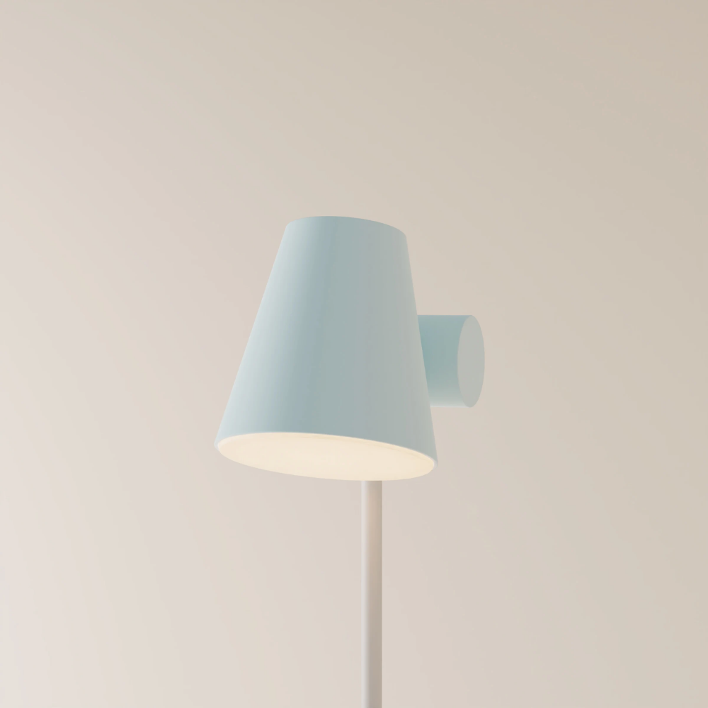 The sky Aim Floor Light from Gantri with the white rod option.