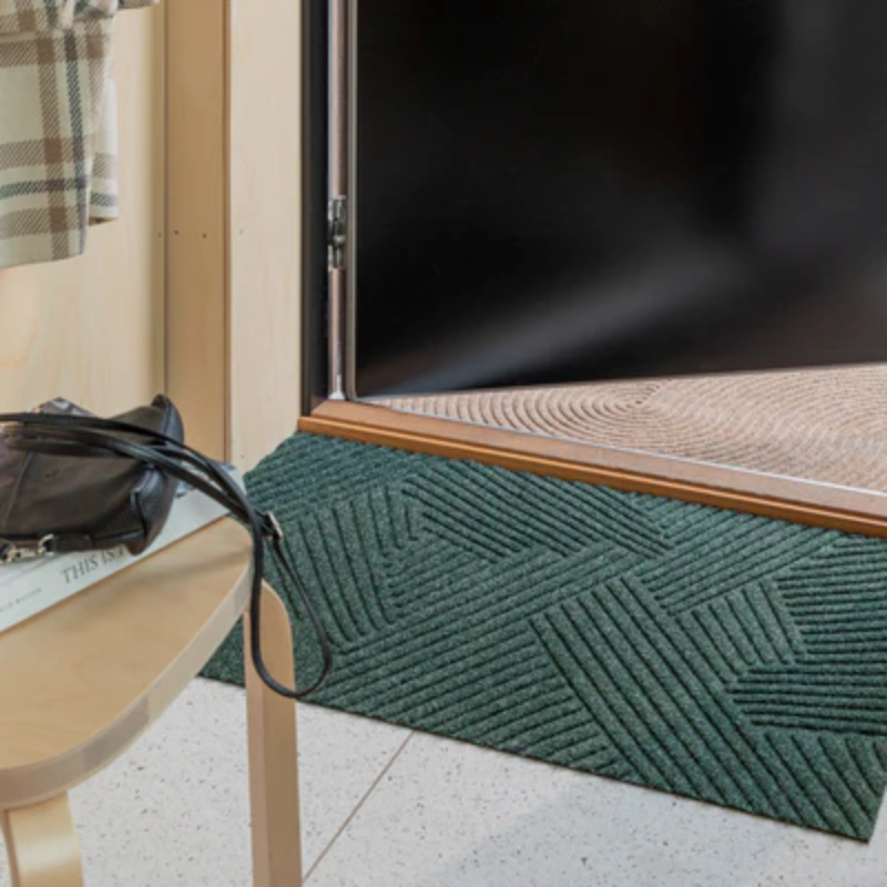 The Strå Doormat from Heymat in s doorway.