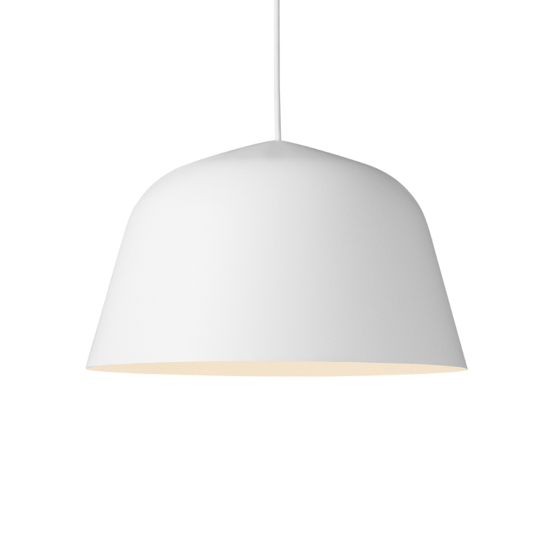 The medium Ambit Pendant Lamp from Muuto in white.