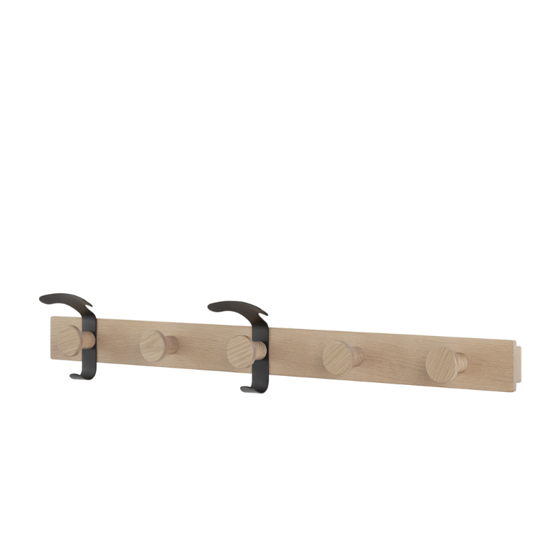 The Avail Coat Rack Oak/Black from Muuto.