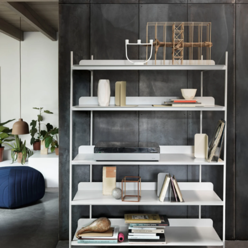 The nature Grain Pendant Lamp from Muuto lighting up a home.