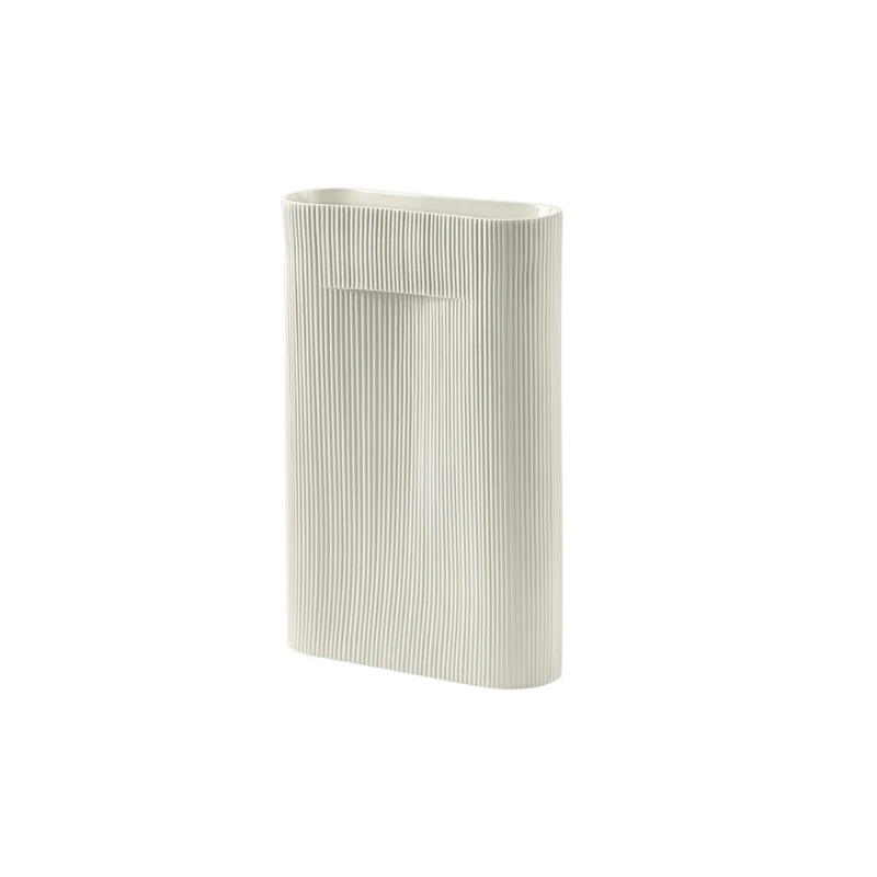 The large Ridge Vase from Muuto in off white.