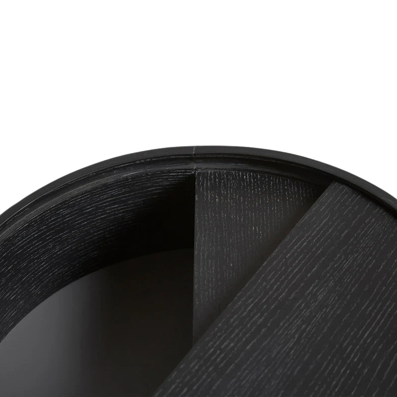 The ARC Side Table from Woud in black close up.