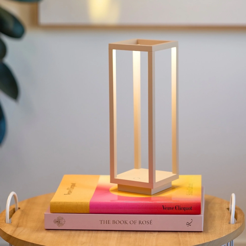 The sand Home Pro from Zafferano in a home office.