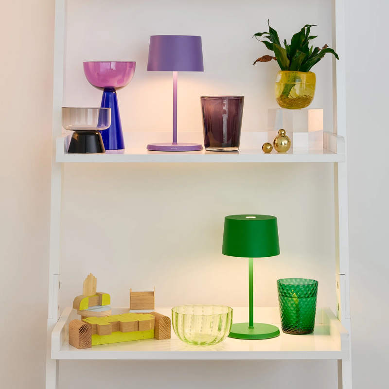 The lilac Olivia Pro Mini from Zafferano in an artist room.