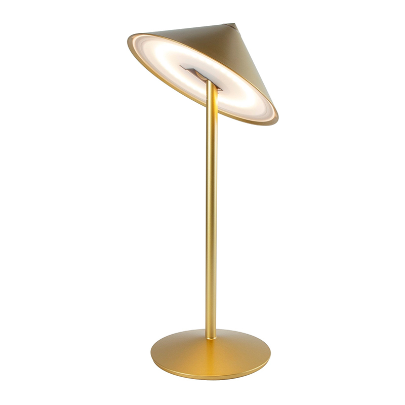 The Pina L Desk Lamp from Zafferano in gold.