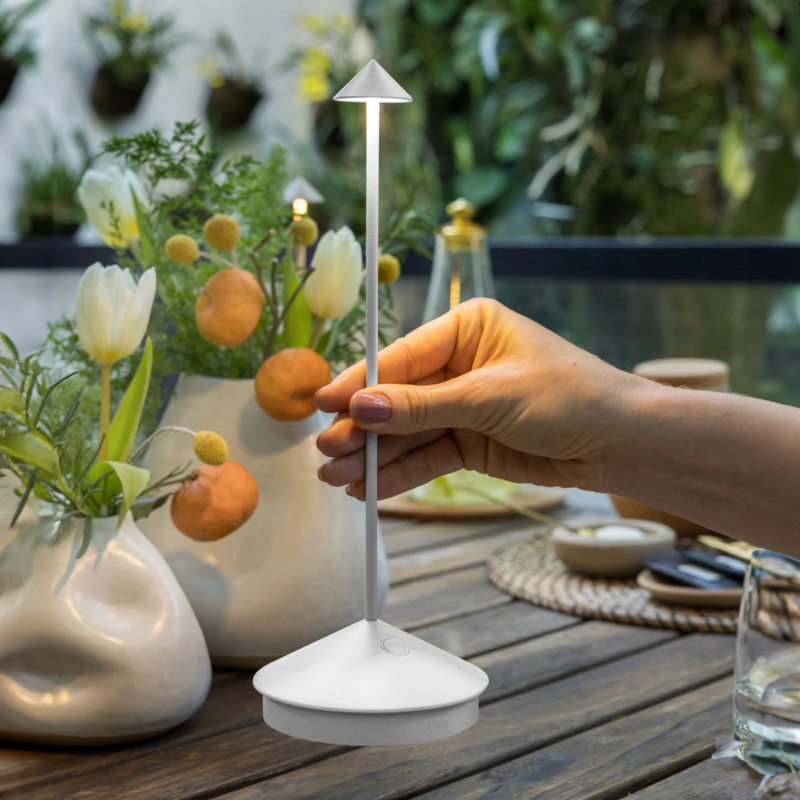 The white Pina Pro from Zafferano, showing its lightweight design.