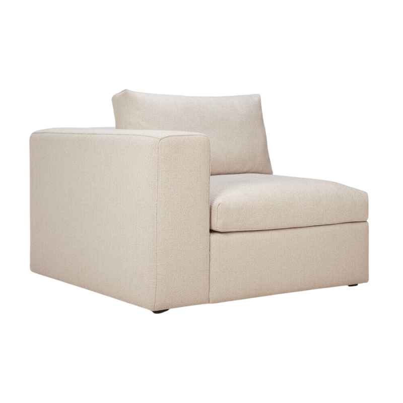 The right arm Mellow End Seater from Ethnicraft in off white from an angle.