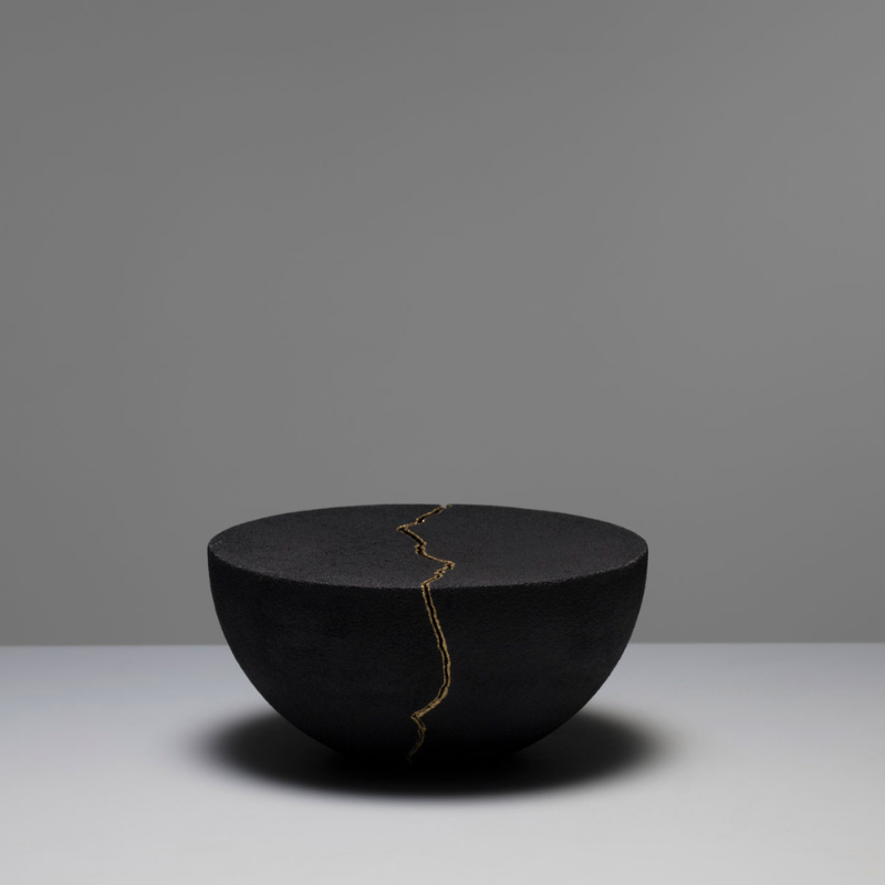 The Teno Portable Speaker from Lumio closed.