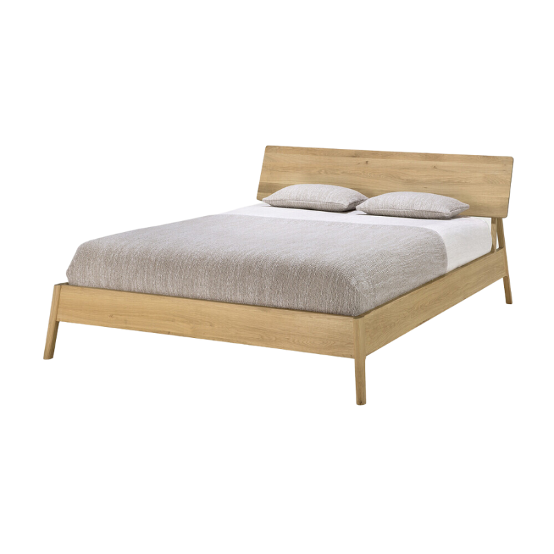 The name 'Air Bed' says it all: the idea was to add softness, roundness and overall lightness to the usual concept of a bed. Ethnicraft’s Air bed in solid oak manages to look sturdy yet light at the same time.