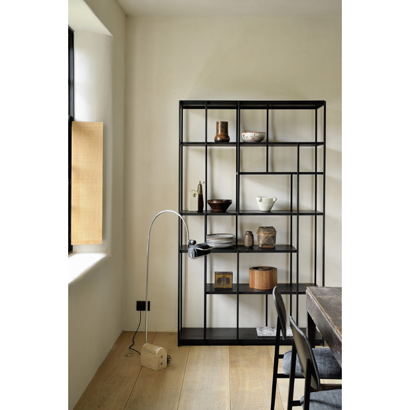 The Studio rack by Alain van Havre was designed to make your office, workshop, studio or lounge a lovely place to spend time in. It becomes even more lovely when adorned with personal objects, some nice plants and a warm light.