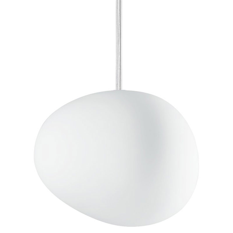 The Gregg Suspension pendant light from Foscarini in MIDI size.