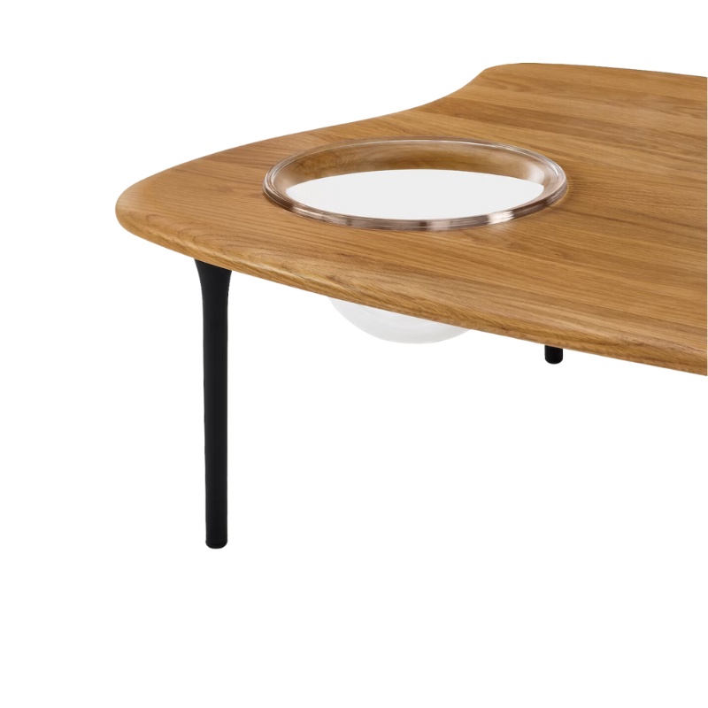 Find your flow with the Cyclade Tables, available in three distinctive organic forms that are striking when used individually or when nested in asymmetrical arrangements. Gabriel Tan found inspiration for the Cyclade Tables in shifting islands, a Pangea-like idea in which they could seamlessly come together and flow apart.