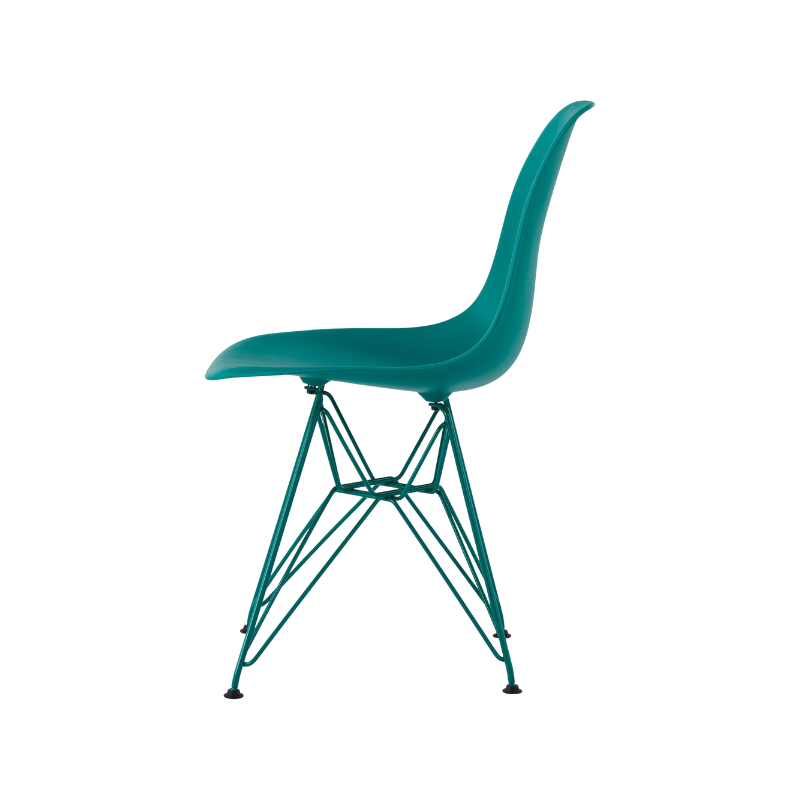 This first-of-its-kind collaboration celebrates Eames classics, reimagined in a fresh palette that’s uniquely HAY. Now made of 100% post-industrial recycled plastic, the iconic Eames Molded Plastic Side Chair has been updated in a range of playful colors for mixing and matching.