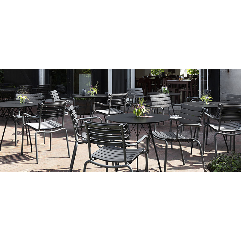 The Circum Cafe table is a minimalist masterpiece that brings together the beauty of nature and the strength of steel. The bamboo tabletop is smooth and tactile, while the black steel frame is sturdy and weather-resistant. This table is the perfect way to add a touch of sophistication to your outdoor space