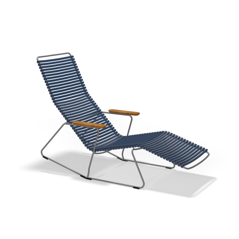 CLICK Sunrocker is a small design experiment that succeeded! You use yourself, your body, as counterpoint and your weight shift determines whether you stay in a sitting or a lying position. Do not touch anything, tear or pull. Just lean forward or back. Sit, lie. That simple.