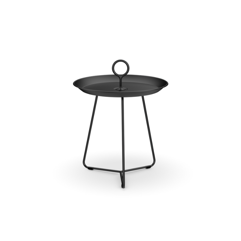 This beautiful, graphic side table can be used in many different ways, individually or in a combination of different sizes and colors. The EYELET Tray tables are easy to move to where they are needed whether it is indoor or outdoor. The EYELET Tray table has a special drain system which keeps the tray free from water after rain. The EYELET Tray table is made in powder coated steel and aluminum with 3 different sizes and 7 different colors.